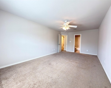 916 Parkplace Ridge - Photo Thumbnail 21