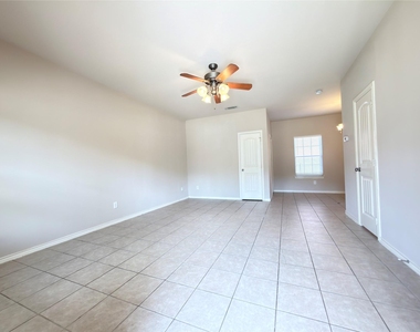 916 Parkplace Ridge - Photo Thumbnail 3