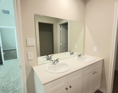 16625 Laguna Vista Street - Photo Thumbnail 34
