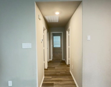 16625 Laguna Vista Street - Photo Thumbnail 15