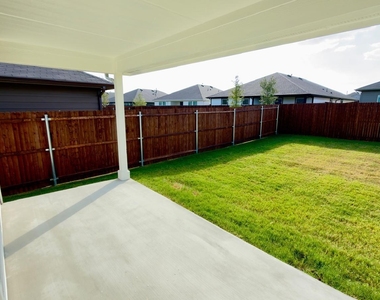 16625 Laguna Vista Street - Photo Thumbnail 3