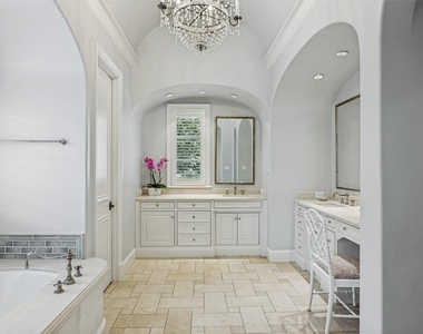 2929 Stanford Avenue - Photo Thumbnail 20