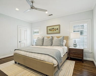 2929 Stanford Avenue - Photo Thumbnail 27