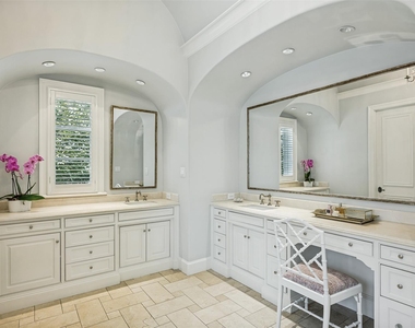 2929 Stanford Avenue - Photo Thumbnail 21