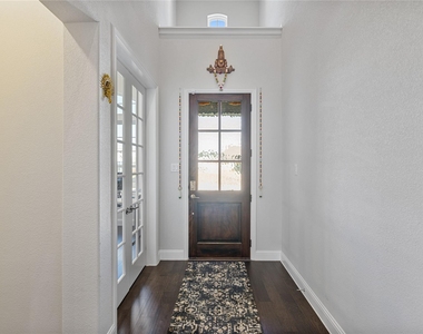 1447 20th Street - Photo Thumbnail 6