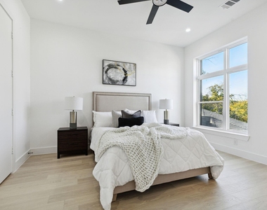 426 Melba Street - Photo Thumbnail 5