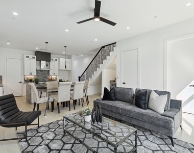 426 Melba Street - Photo Thumbnail 2