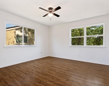 3110 Roundtree Lane - Photo Thumbnail 15
