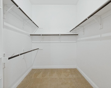 594 Louder Way - Photo Thumbnail 22