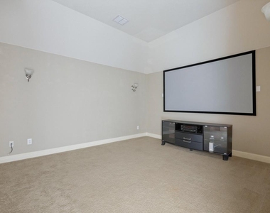 594 Louder Way - Photo Thumbnail 8