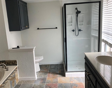 400 Saint Durney Court - Photo Thumbnail 2