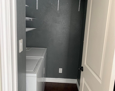 400 Saint Durney Court - Photo Thumbnail 1