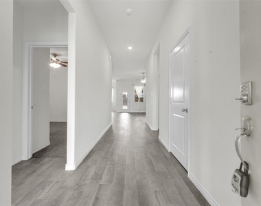 3303 Brady Starr Drive - Photo Thumbnail 2