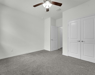 3303 Brady Starr Drive - Photo Thumbnail 4