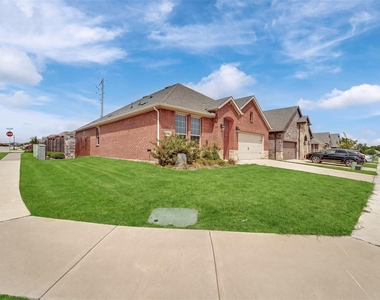 3303 Brady Starr Drive - Photo Thumbnail 1