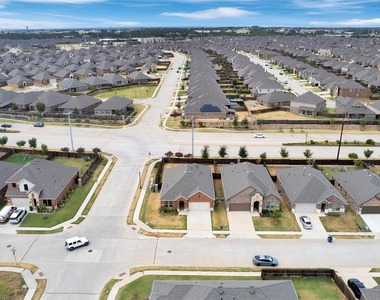 3303 Brady Starr Drive - Photo Thumbnail 28
