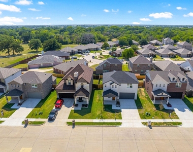 108 Brooks Drive - Photo Thumbnail 19