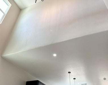 108 Brooks Drive - Photo Thumbnail 21