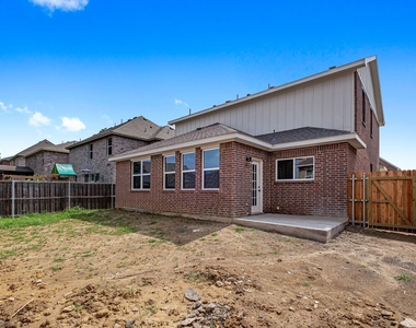 108 Brooks Drive - Photo Thumbnail 17