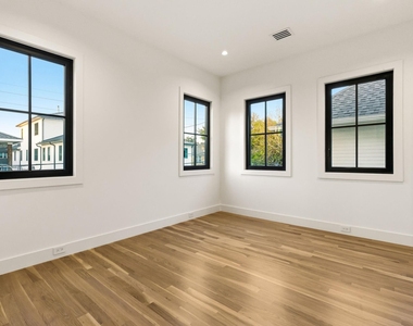 4029 Herschel Avenue - Photo Thumbnail 16