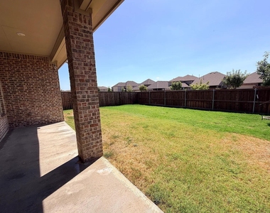 1148 Canuela Way - Photo Thumbnail 26