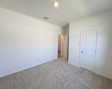 1148 Canuela Way - Photo Thumbnail 17