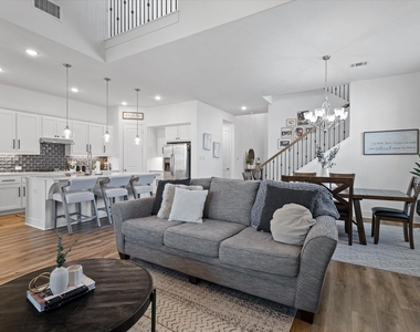 1332 Thompson Road - Photo Thumbnail 14