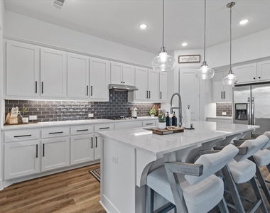 1332 Thompson Road - Photo Thumbnail 9
