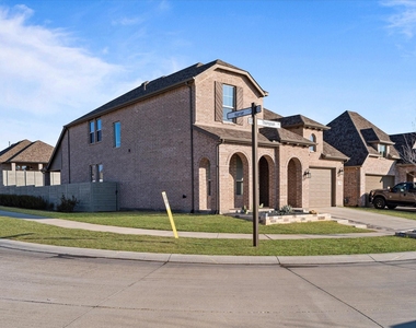 1332 Thompson Road - Photo Thumbnail 4