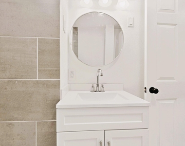2609 Avenue G - Photo Thumbnail 21