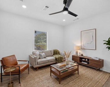 2609 Avenue G - Photo Thumbnail 8