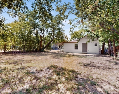 2609 Avenue G - Photo Thumbnail 30