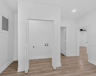 2609 Avenue G - Photo Thumbnail 14