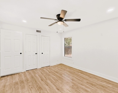 2609 Avenue G - Photo Thumbnail 25