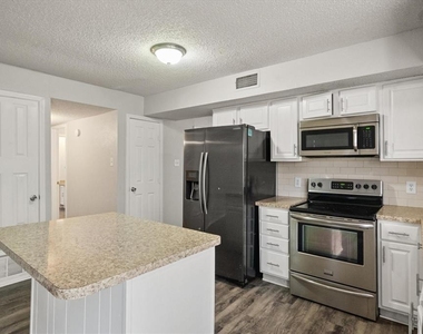 3505 Rush Springs Drive - Photo Thumbnail 3