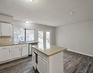 3505 Rush Springs Drive - Photo Thumbnail 4