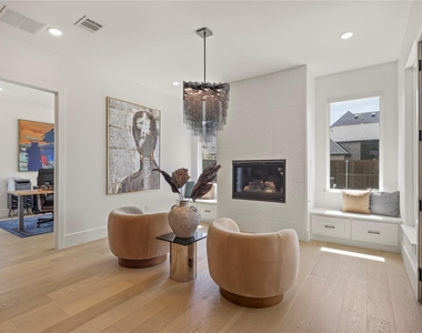 2217 Zaide Way - Photo Thumbnail 17