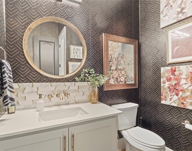 2217 Zaide Way - Photo Thumbnail 21