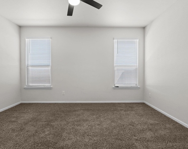 308 Youngblood Lane - Photo Thumbnail 14