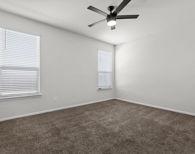 308 Youngblood Lane - Photo Thumbnail 13