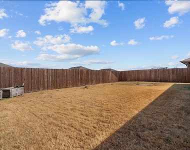 308 Youngblood Lane - Photo Thumbnail 27