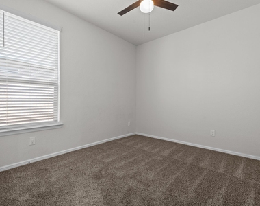 308 Youngblood Lane - Photo Thumbnail 21