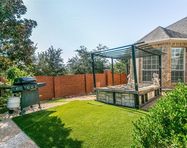 9028 Bottlebrush Lane - Photo Thumbnail 24