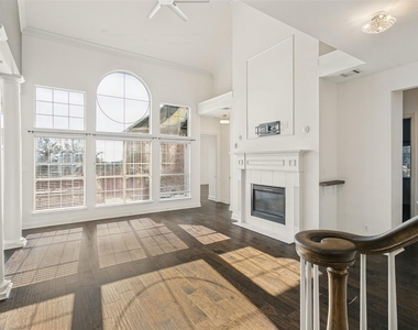 9028 Bottlebrush Lane - Photo Thumbnail 4