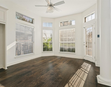 9028 Bottlebrush Lane - Photo Thumbnail 11