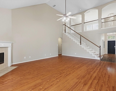 408 Cave River Drive - Photo Thumbnail 8