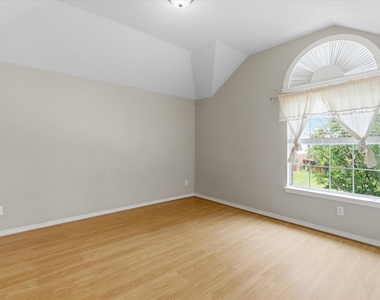 408 Cave River Drive - Photo Thumbnail 31