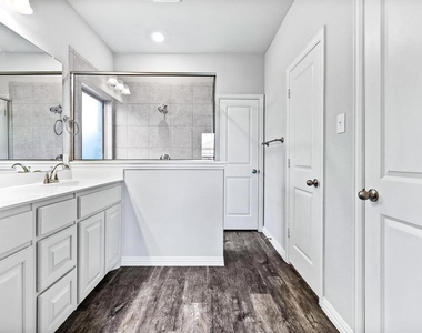 3917 Madison Lane - Photo Thumbnail 14