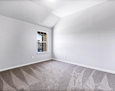 3917 Madison Lane - Photo Thumbnail 22