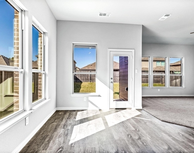 3917 Madison Lane - Photo Thumbnail 6